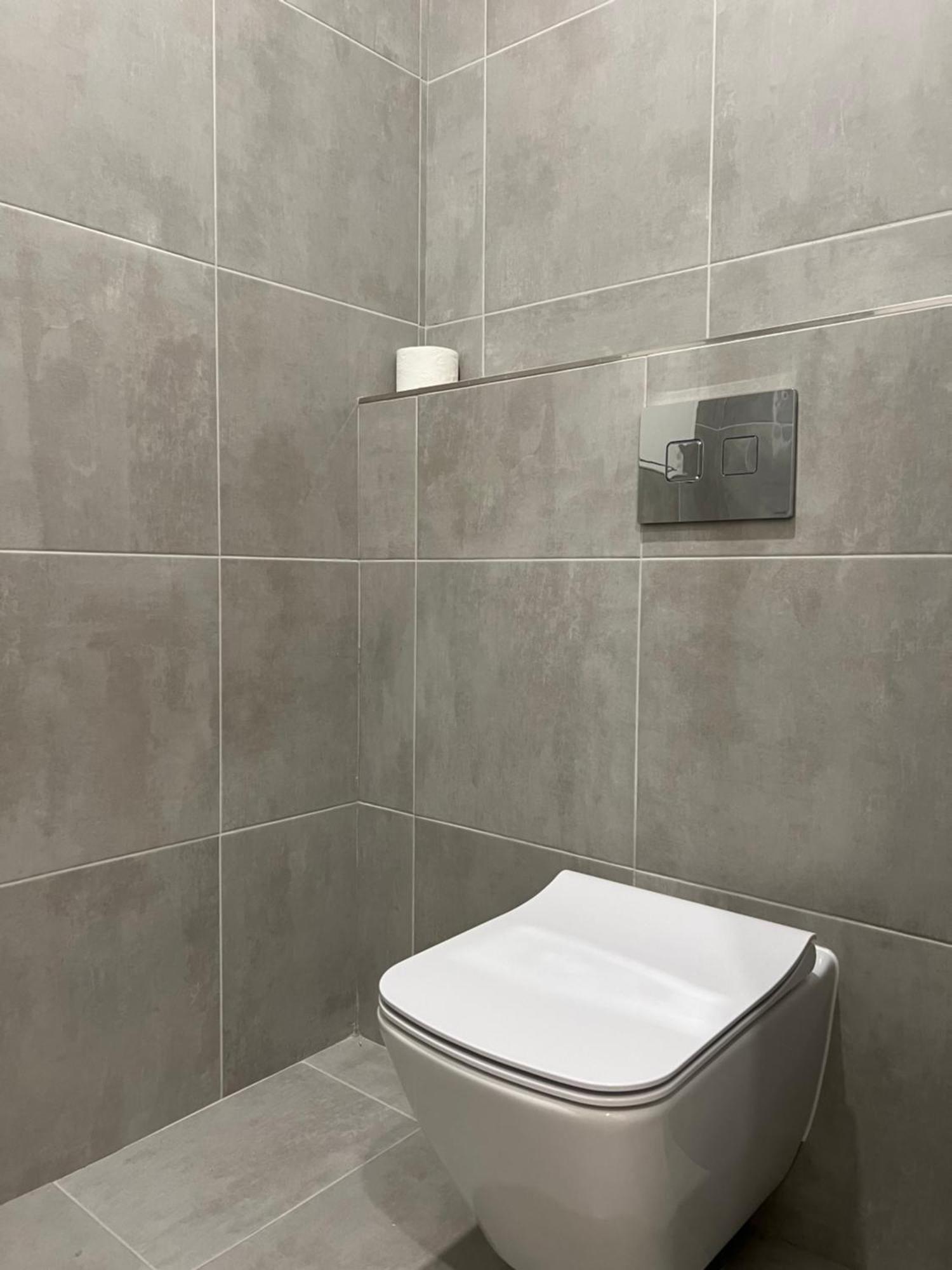 A New Apartment, Free Parking, Close To The Center Appartement *